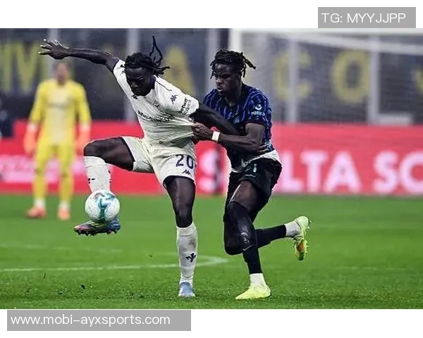 裁判专家指出国米应获点球紫百合后卫存在明显拉拽行为