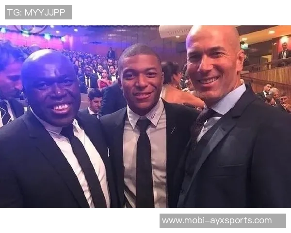 姆巴佩父亲参与戛纳传奇赛齐达内维埃拉德尚等巨星同场竞技